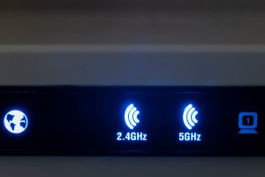 SNS-TECH-PNG_Fibre, LTE, and Starlink What PNG's Connectivity Options Actually Mean for Your Business